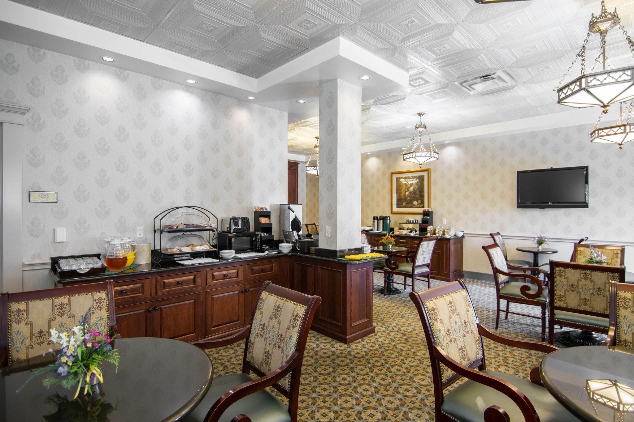 Liberty Hotel, Ascend Hotel Collection كيلبورن المظهر الخارجي الصورة